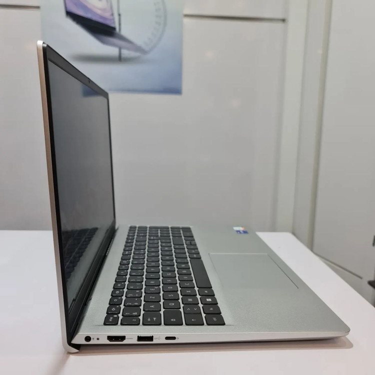 لپ تاپ جعبه باز DELL Inspiron 15 3520