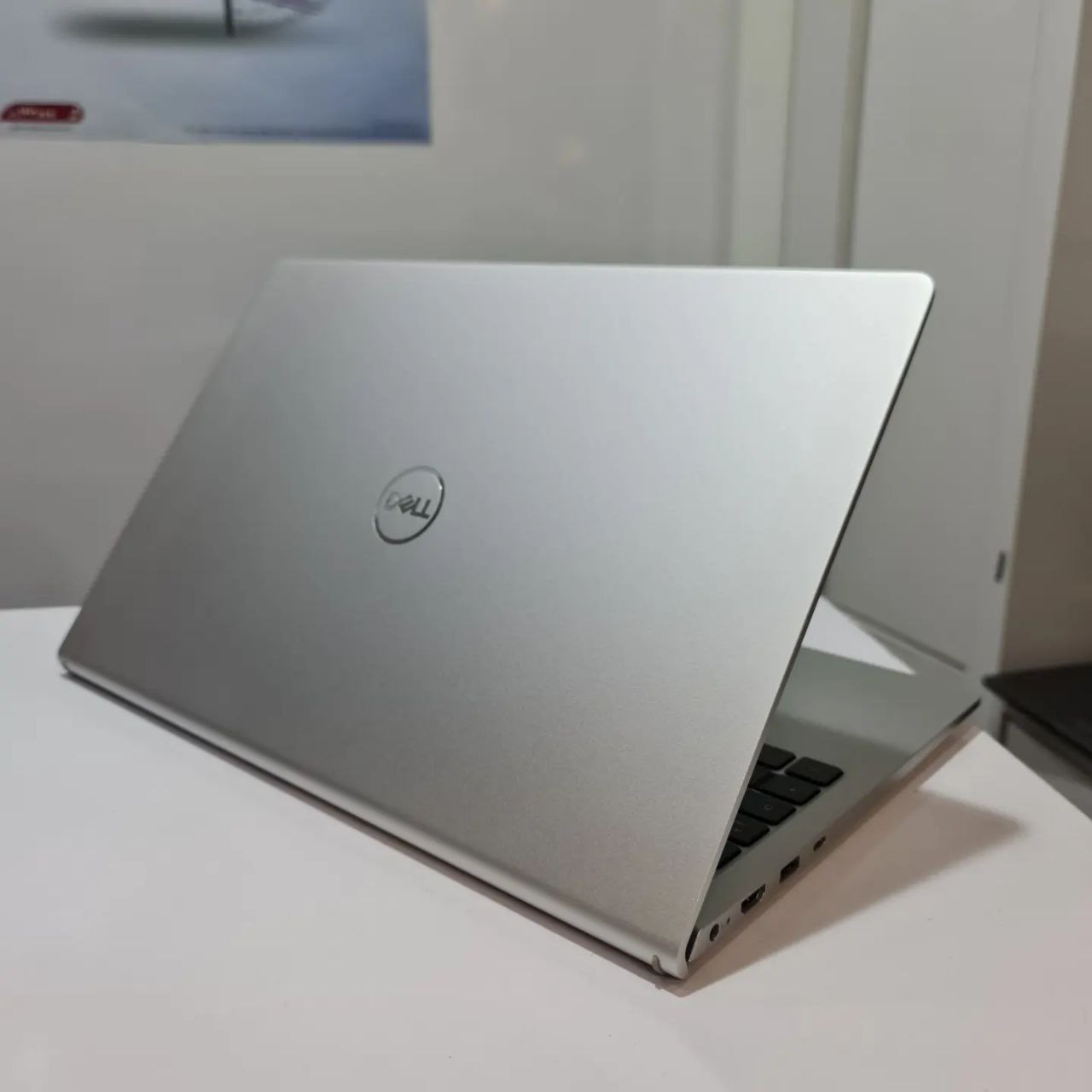 لپ تاپ جعبه باز DELL Inspiron 15 3520