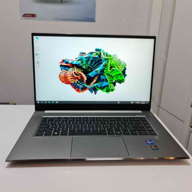 لپ تاپ اچ پی جعبه باز زدبوک 15 اینچی HP ZBook Studio G8